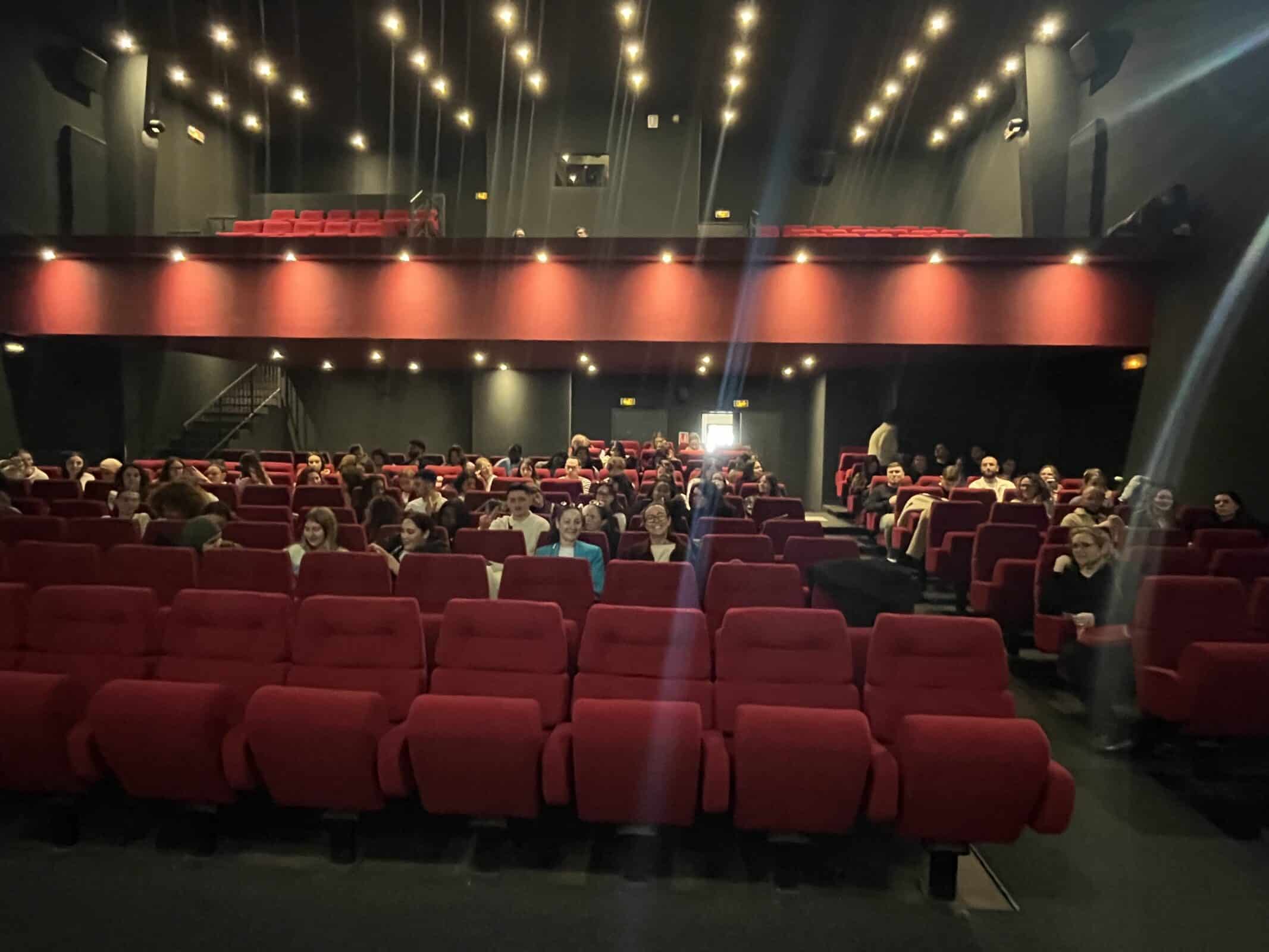 A l'occasion du séminaire RH des de l'école d'ingénieurs CESI, nos étudiants en mastère RH sont allés au cinéma des Carmes pour la projection du film La loi du marché